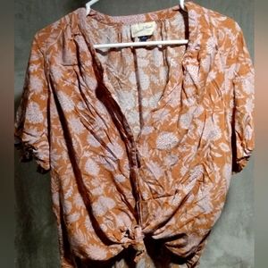 Universal Threads Shirt